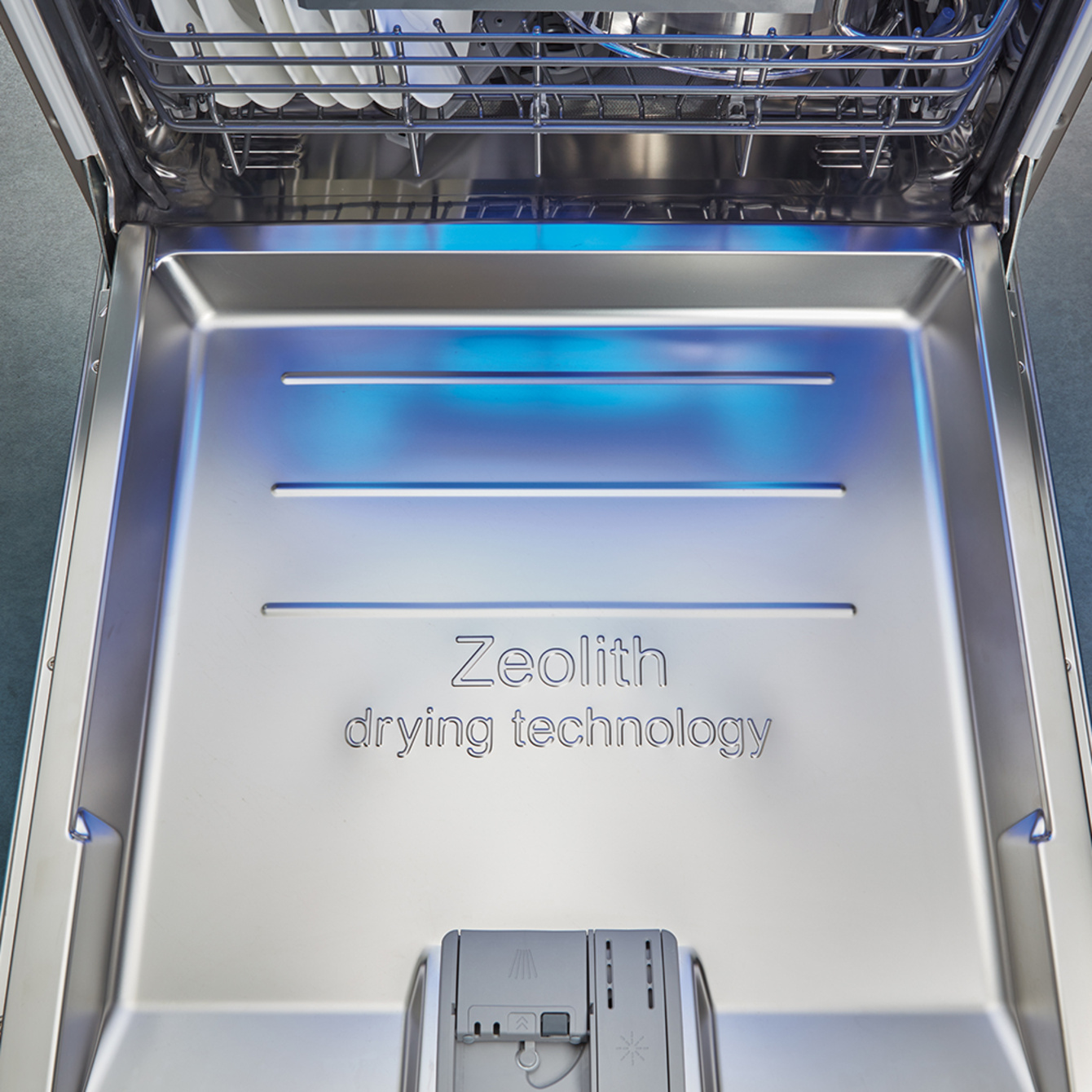 Zeolith Trocknen – Für glänzende Spülergebnisse bei Elektroservice-Plehn in Mörsdorf