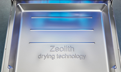 Zeolith Trocknen – Für glänzende Spülergebnisse bei Elektroservice-Plehn in Mörsdorf