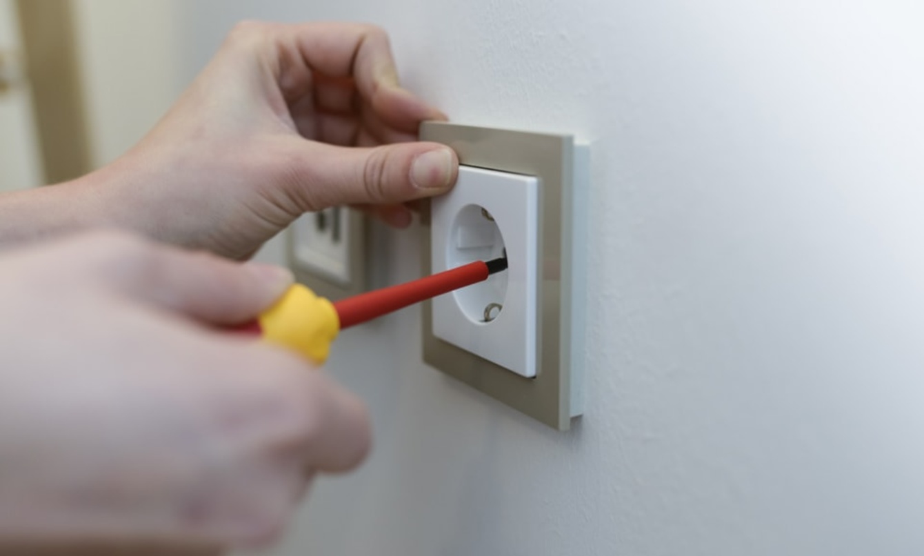 Elektro­installation bei Elektroservice-Plehn in Mörsdorf